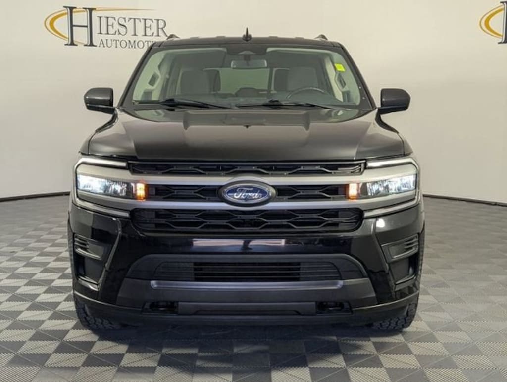Used 2022 Ford Expedition XLT SUV