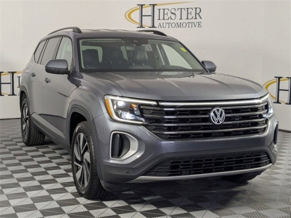 Used 2024 Volkswagen Atlas 2.0T SE w/Technology SUV