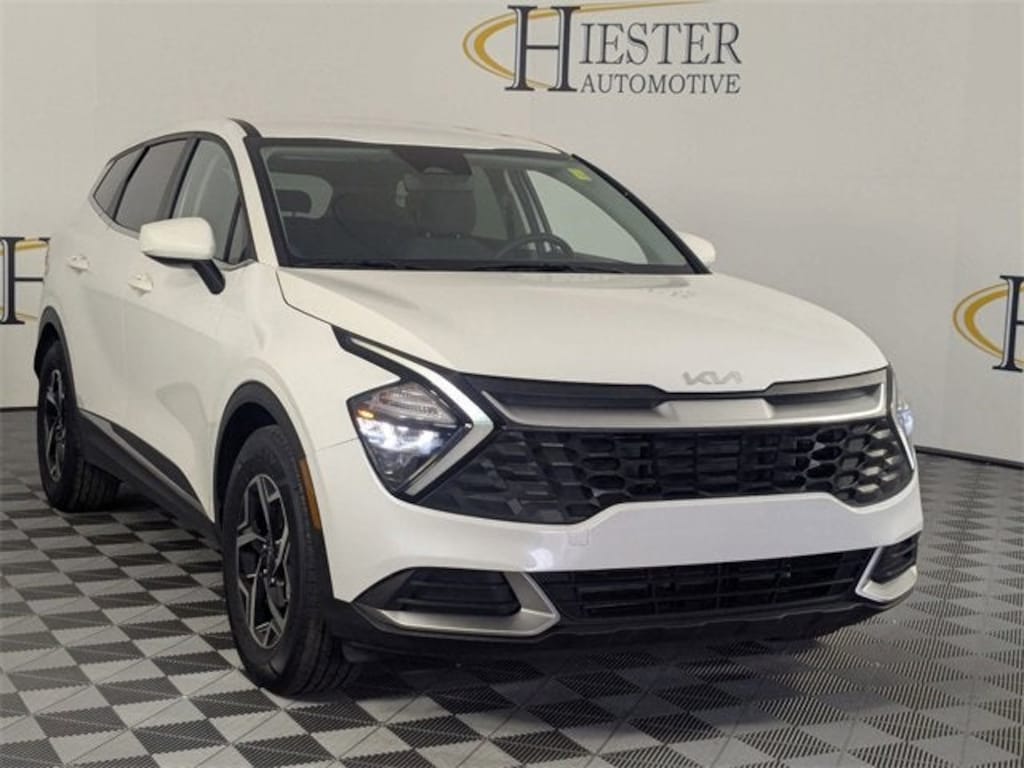 Used 2023 Kia Sportage LX SUV