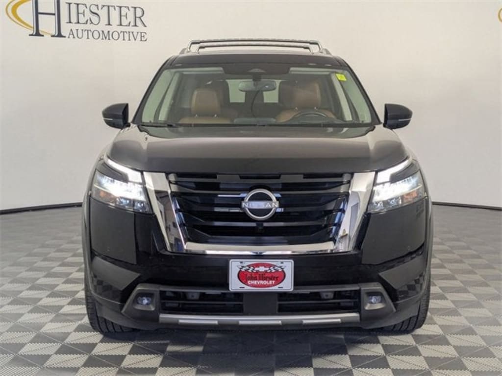 Used 2022 Nissan Pathfinder Platinum SUV