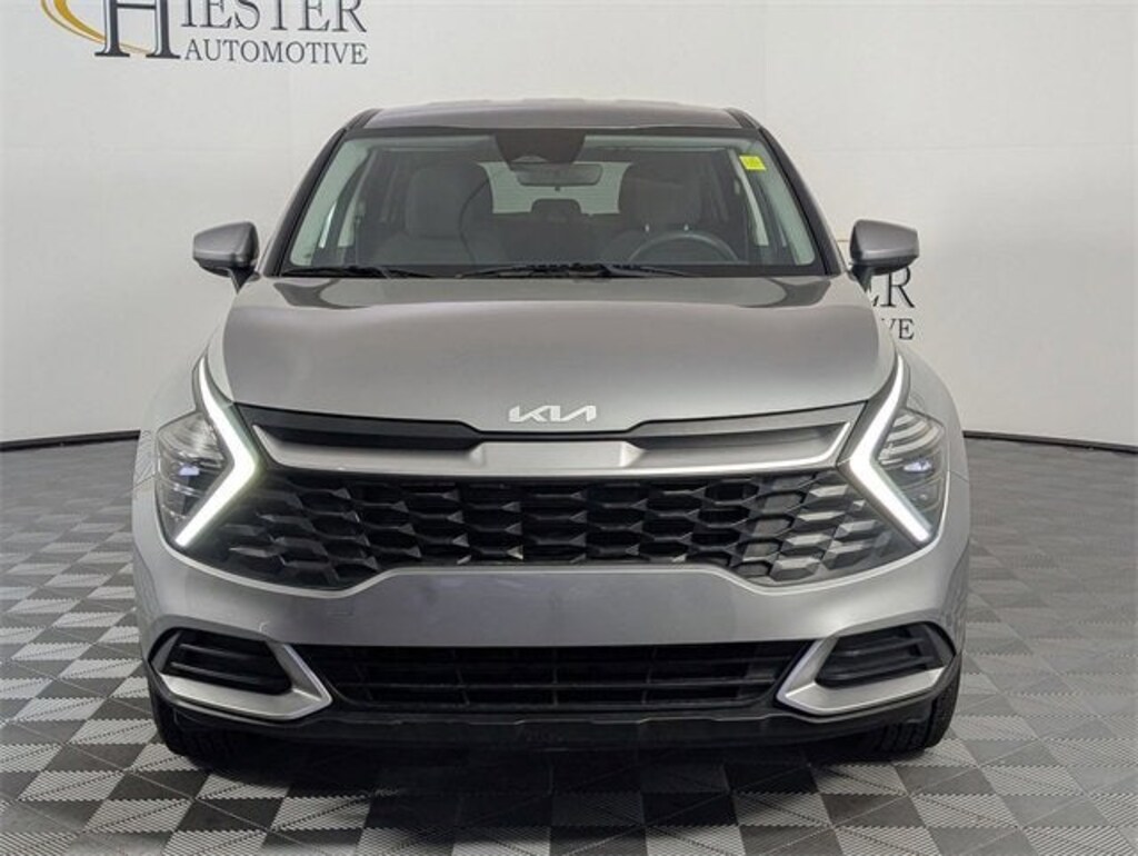 Used 2024 Kia Sportage LX SUV