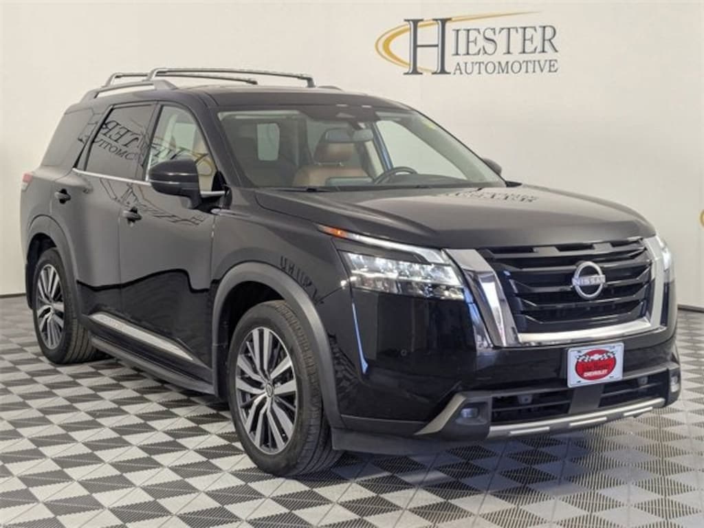 Used 2022 Nissan Pathfinder Platinum SUV