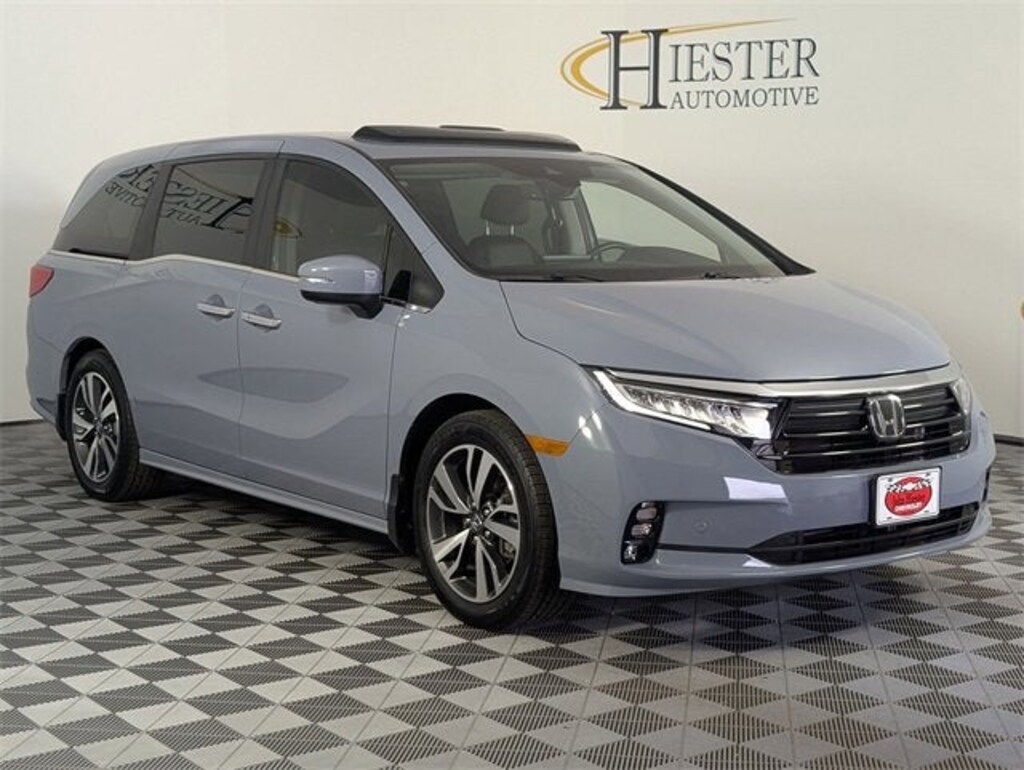 Used 2024 Honda Odyssey Touring Van