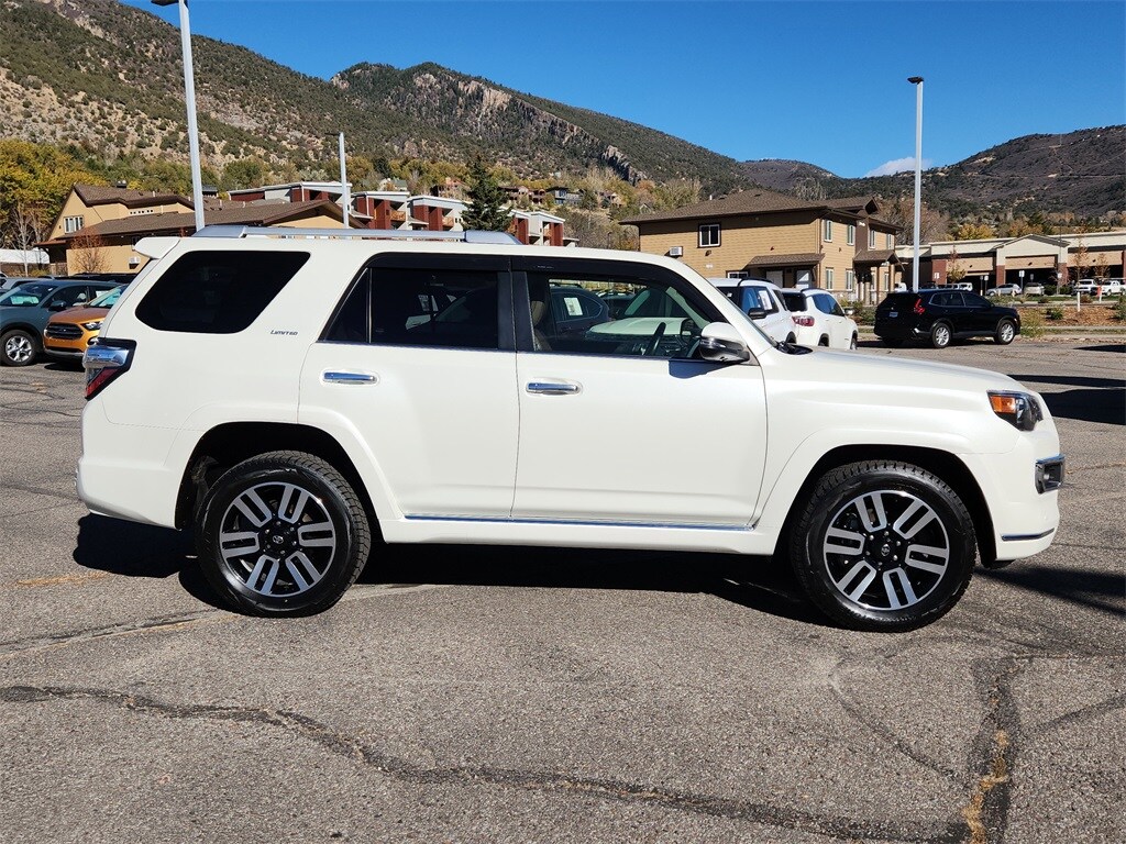 2023 Toyota 4Runner Limited photo 2
