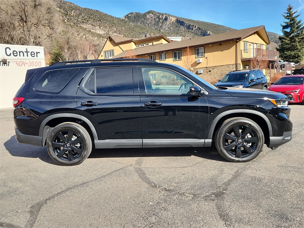 New 2025 Honda Pilot Black Edition SUV