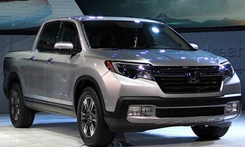 2020 Honda Ridgeline truck parked stage display