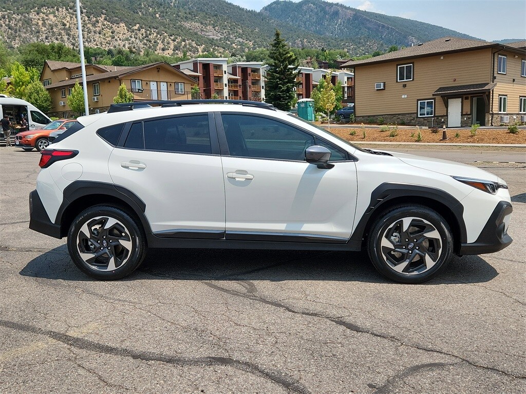 2024 Subaru Crosstrek Limited photo 2