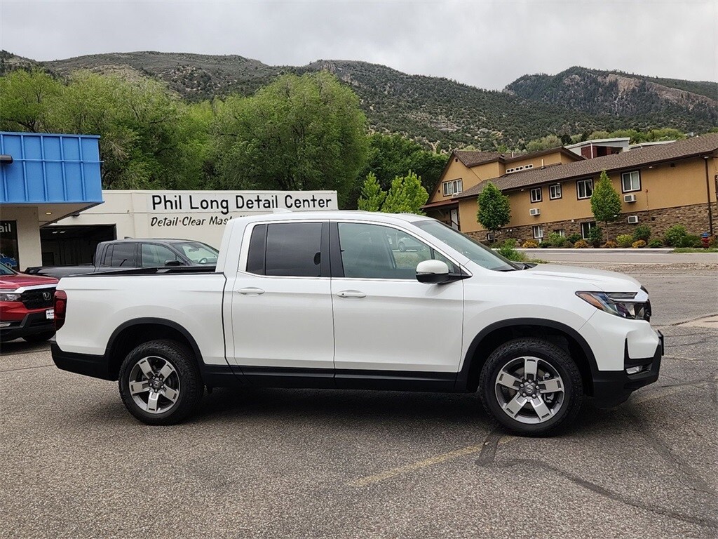 2025 Honda Ridgeline RTL photo 3