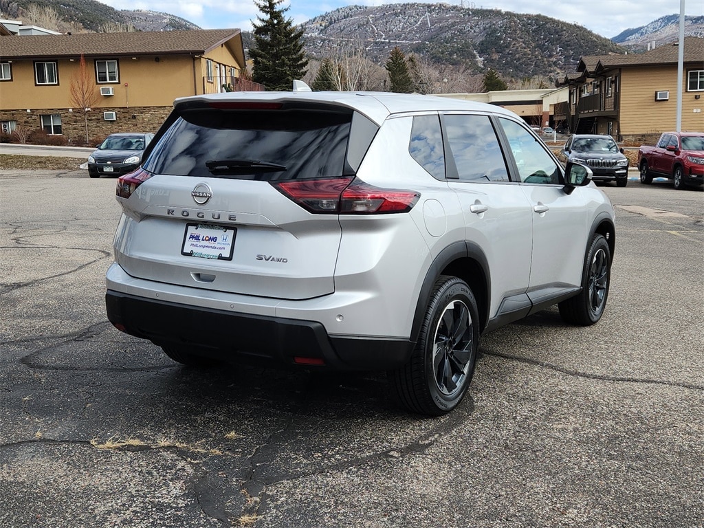Used 2024 Nissan Rogue SV SUV