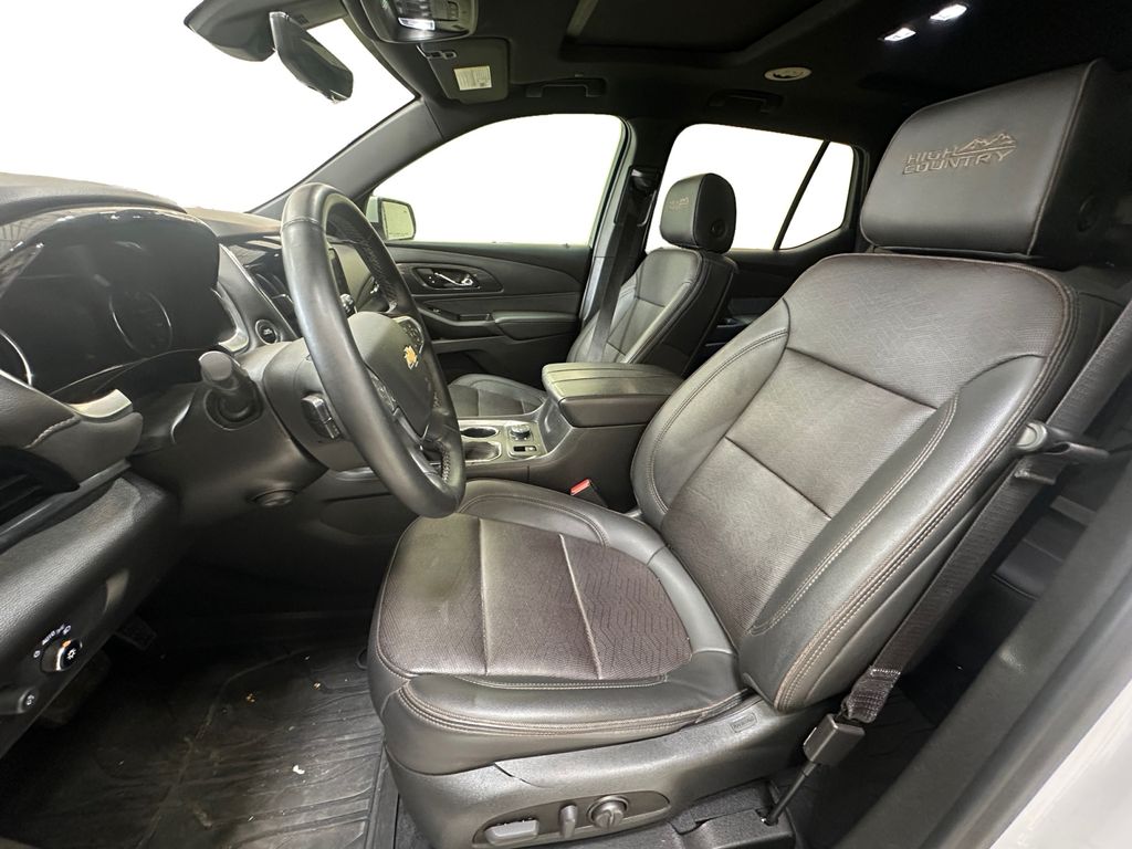 2023 Chevrolet Traverse High Country - Photo 9