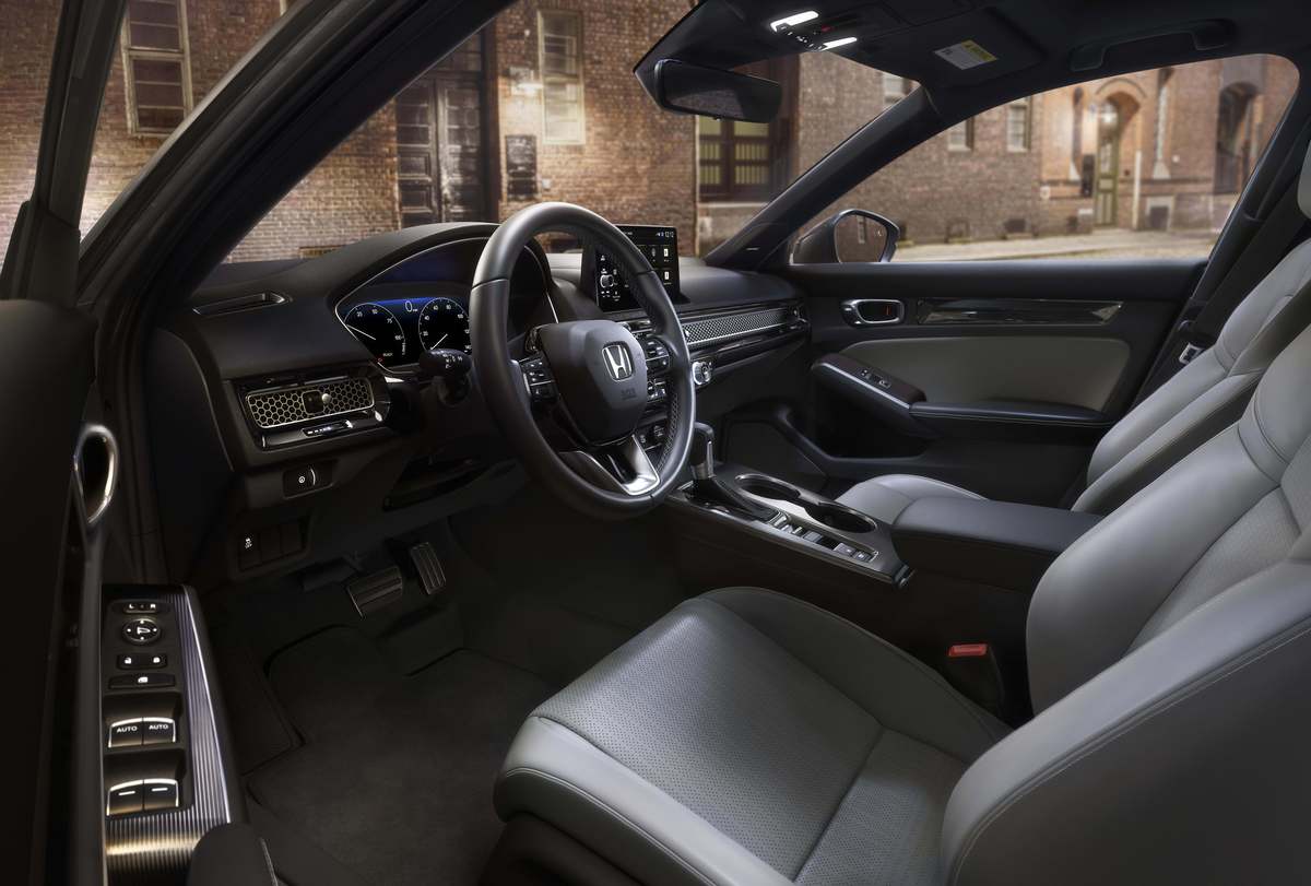 The interior of a 2025 Honda Civic.