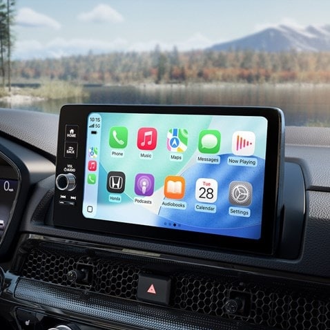 Honda CR-V 9-inch touchscreen showing smartphone apps