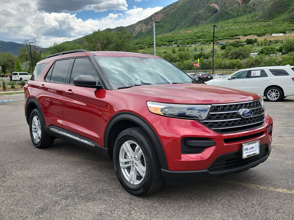 2022 Ford Explorer XLT 4WD's photo