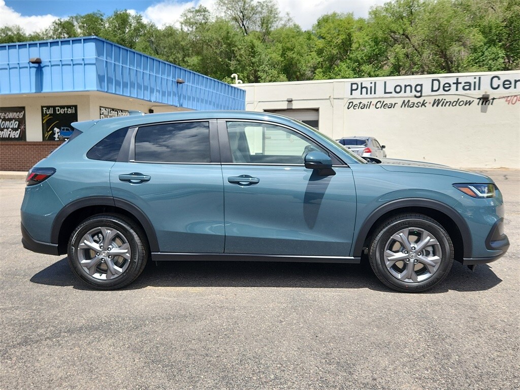 2026 Honda HR-V LX photo 2