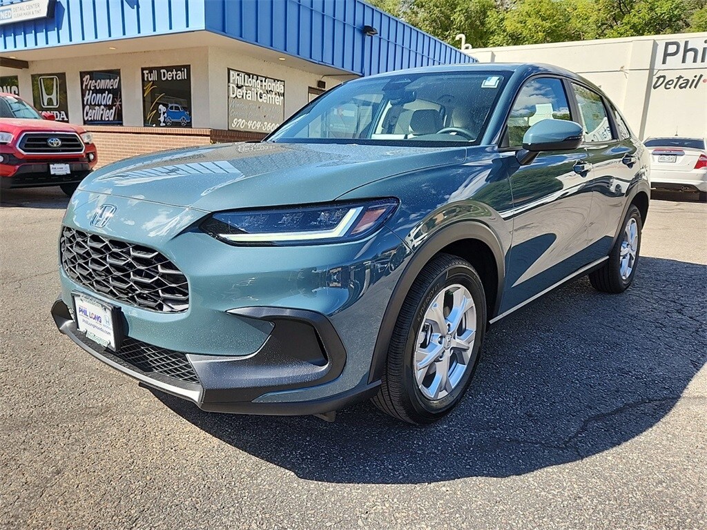 2025 Honda HR-V LX photo 4