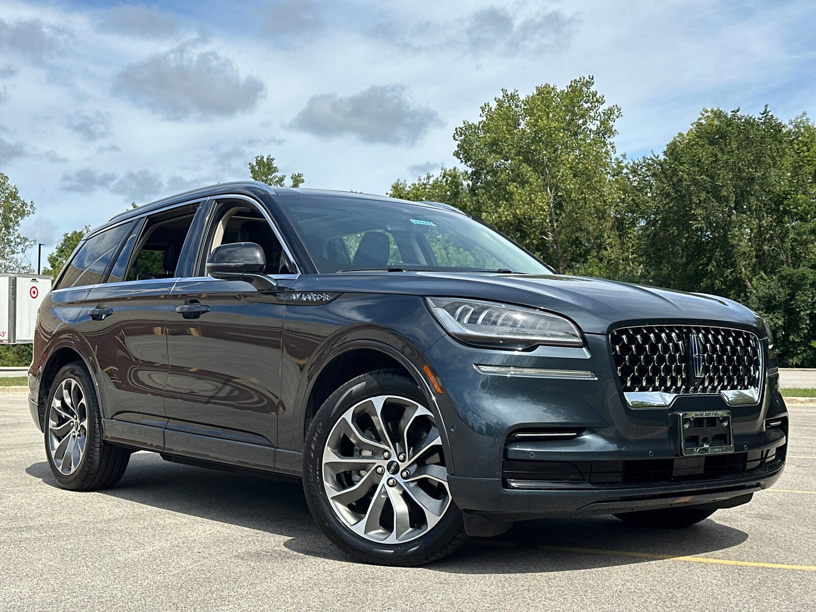 2023 Lincoln Aviator Grand Touring photo 2