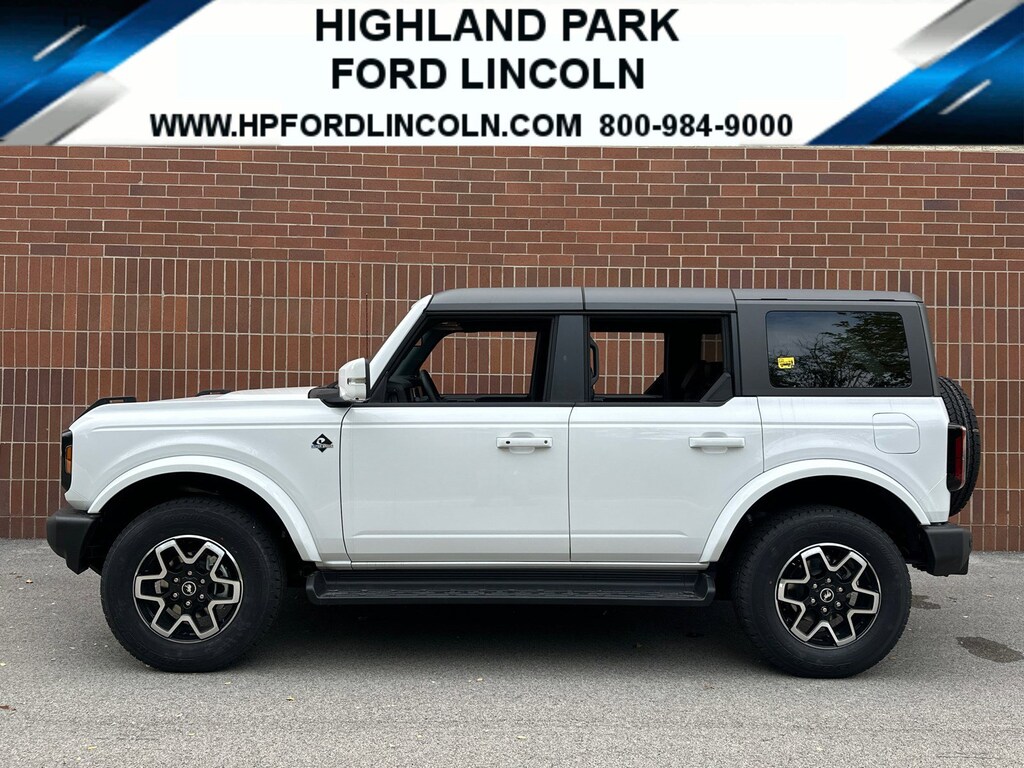 New 2025 Ford Bronco Outer Banks SUV