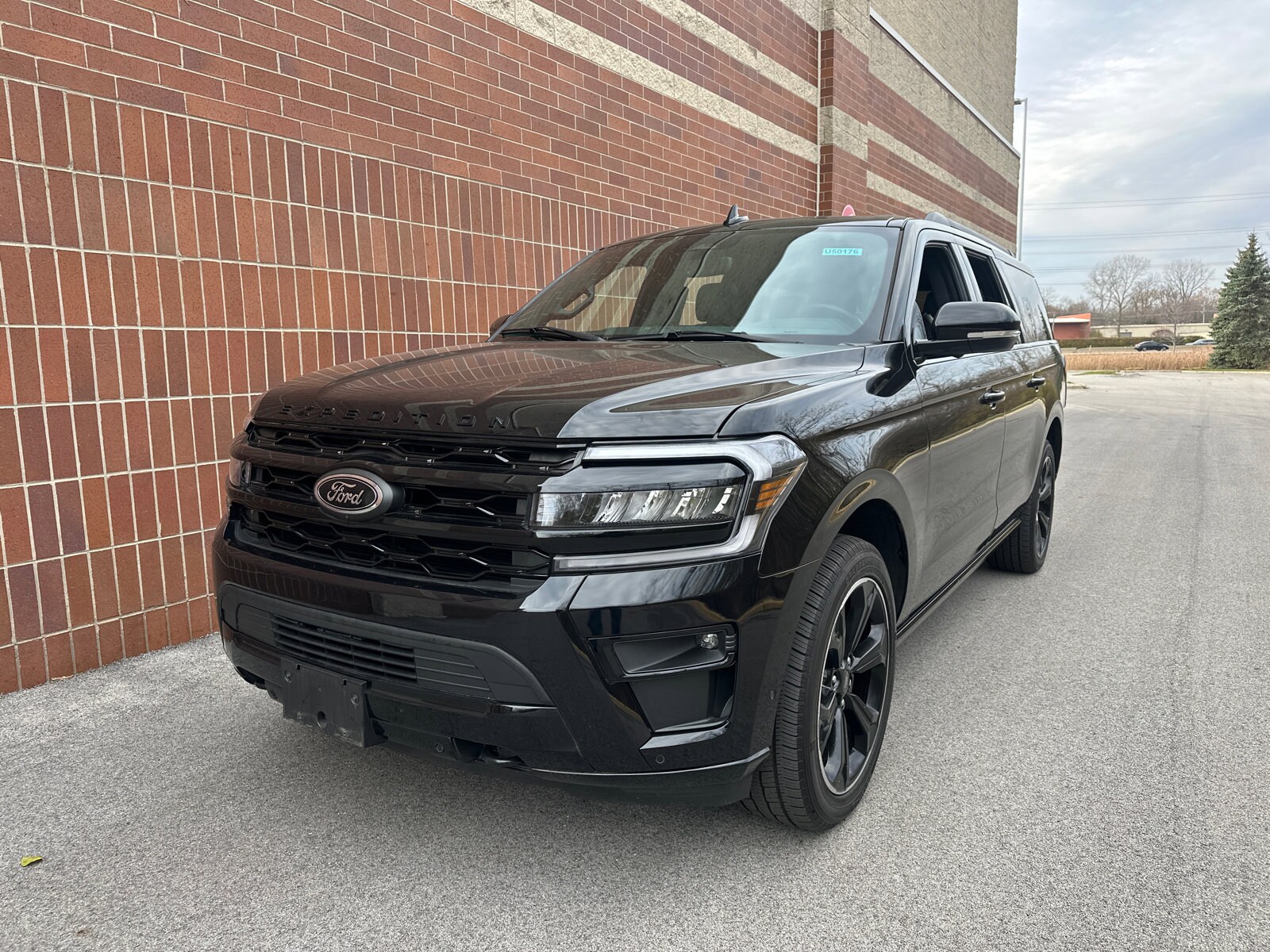 2022 Ford Expedition MAX Limited photo 4
