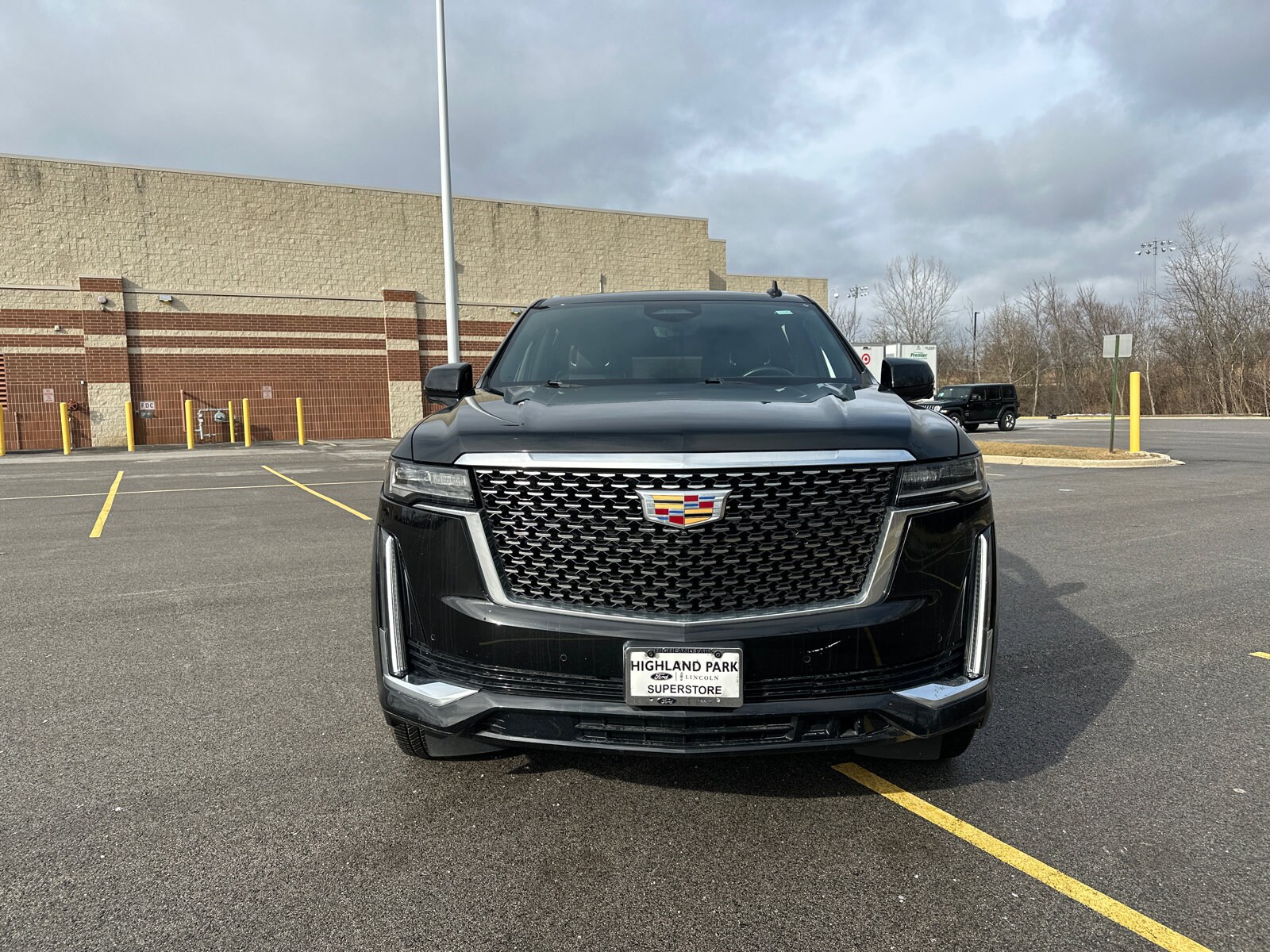 2023 Cadillac Escalade ESV Premium Luxury photo 3