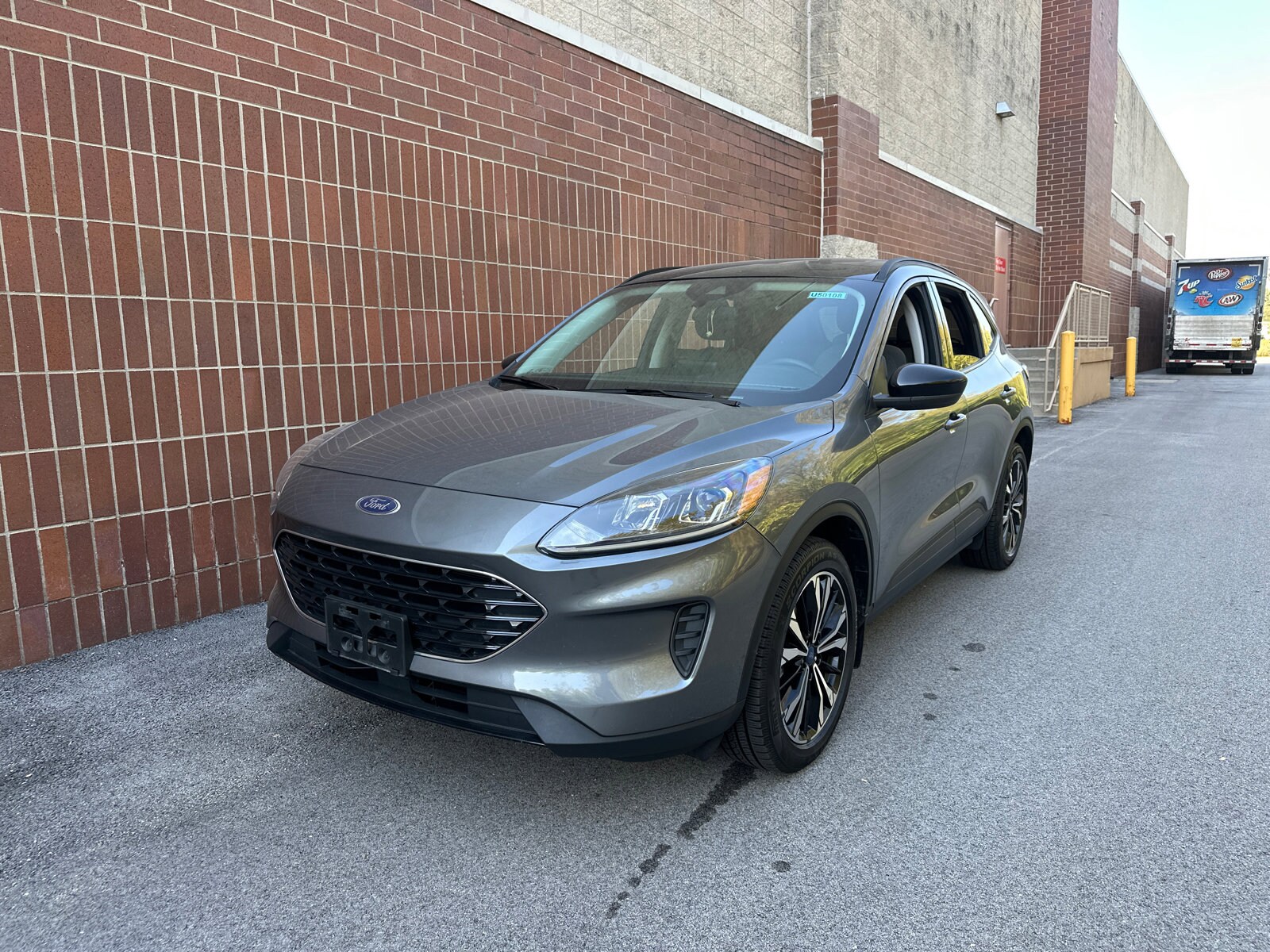 2022 Ford Escape SE photo 4