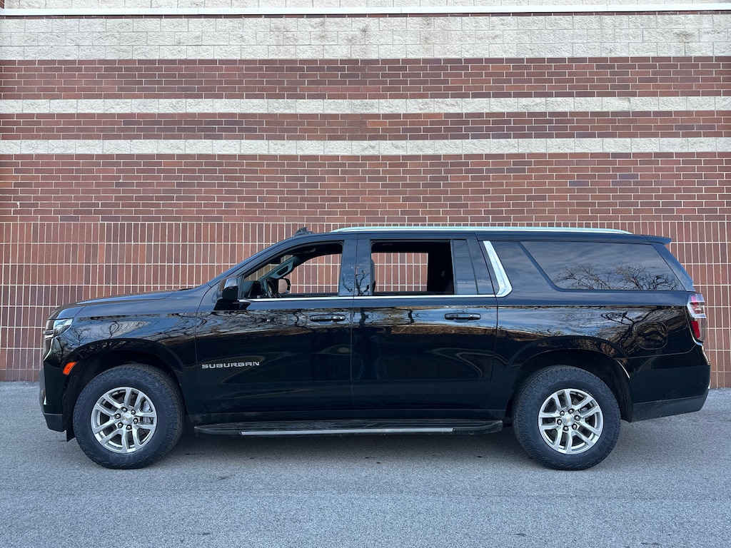 Used 2024 Chevrolet Suburban LT SUV