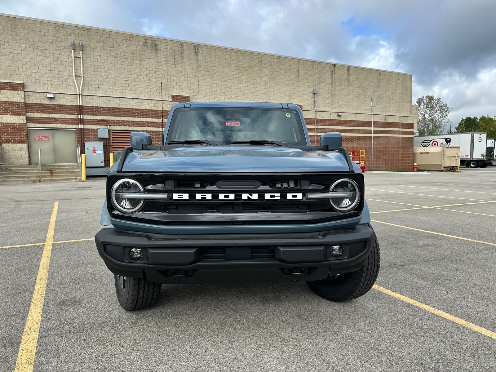 2025 Ford Bronco Outer Banks photo 3