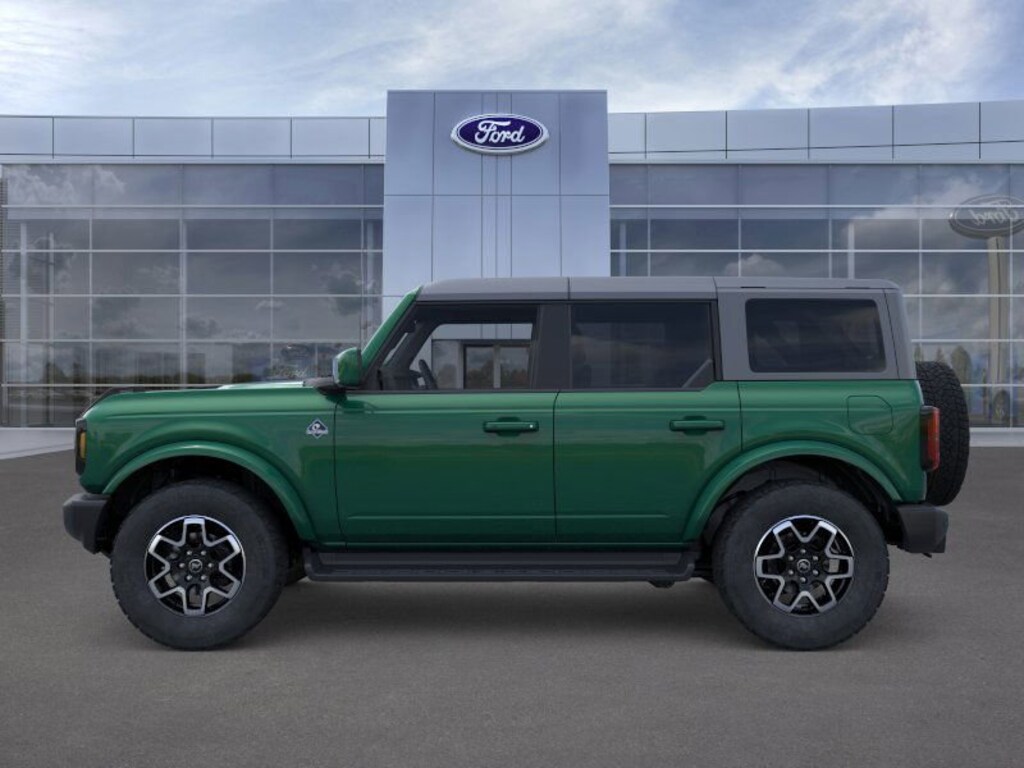 New 2025 Ford Bronco Outer Banks SUV