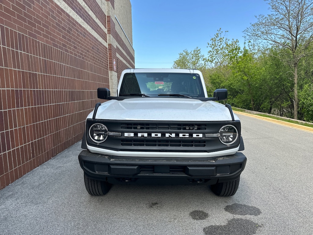 New 2026 Ford Bronco Base SUV