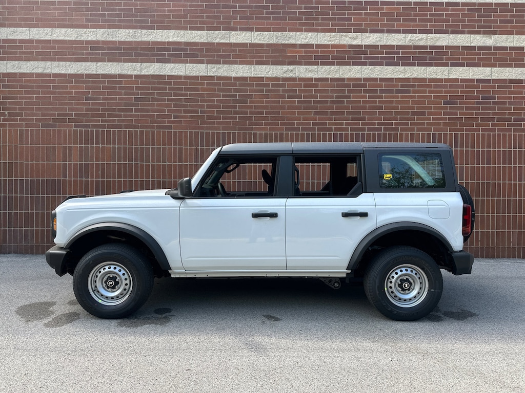 New 2026 Ford Bronco Base SUV