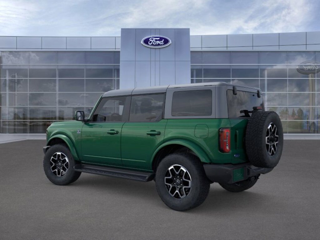 New 2025 Ford Bronco Outer Banks SUV