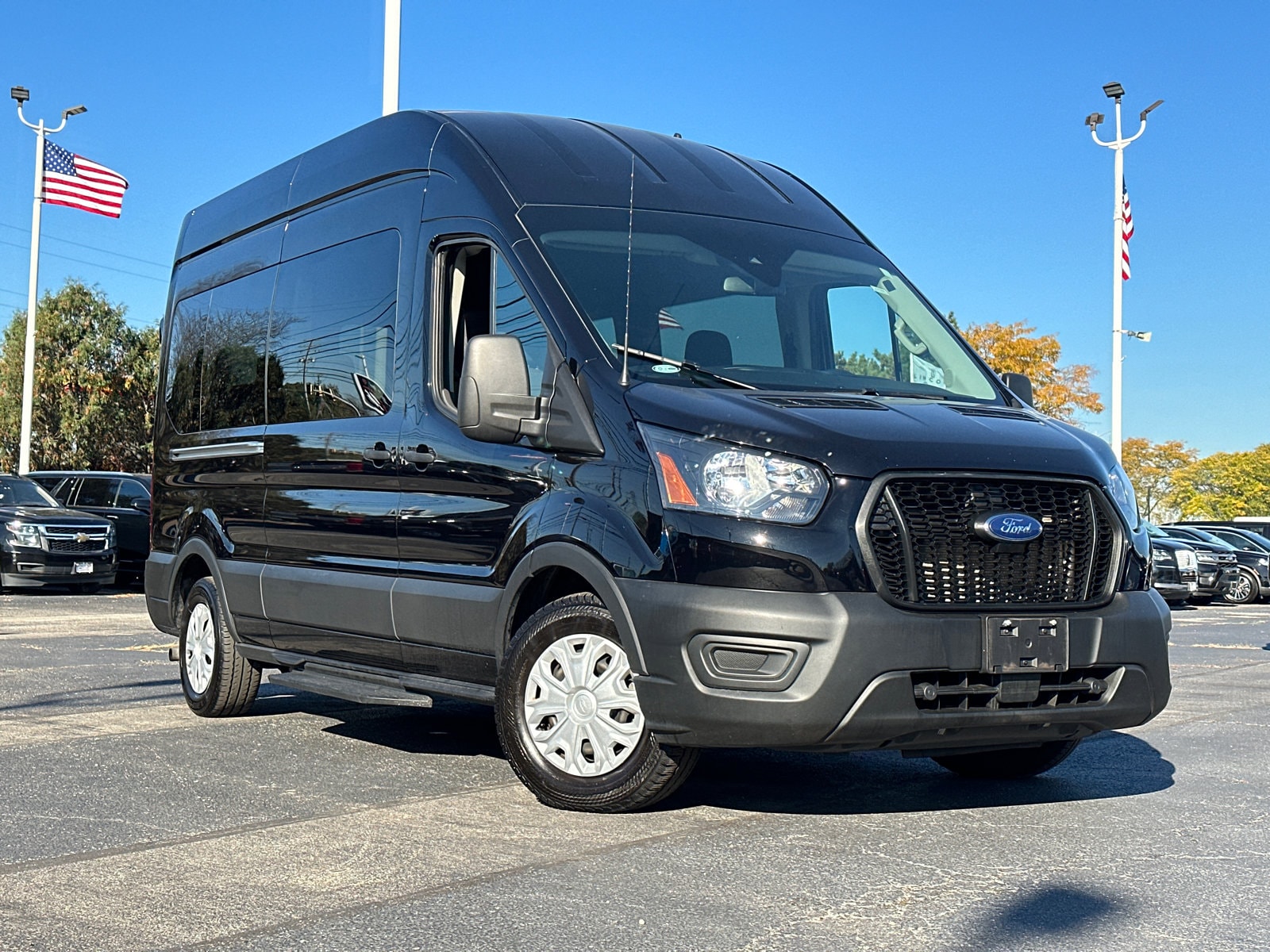 Used 2023 Ford Transit Passenger Van XL with VIN 1FBAX2X82PKA34192 for sale in Highland Park, IL