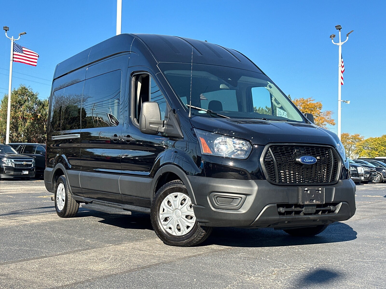 2023 Ford Transit Passenger XL photo 2