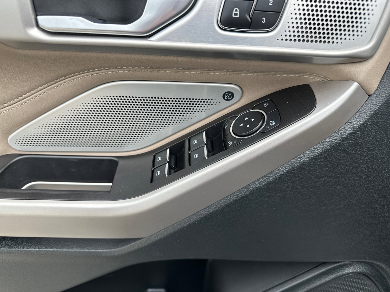 2023 Ford Explorer Limited - Photo 29