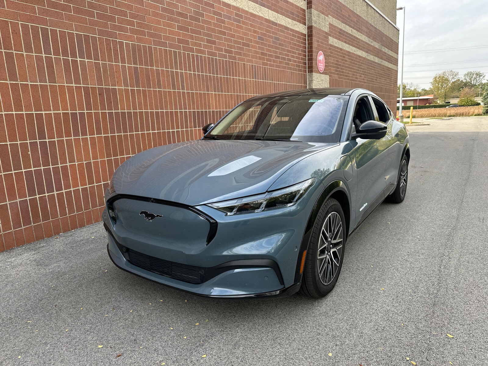 2024 Ford Mustang Mach-E Premium photo 4