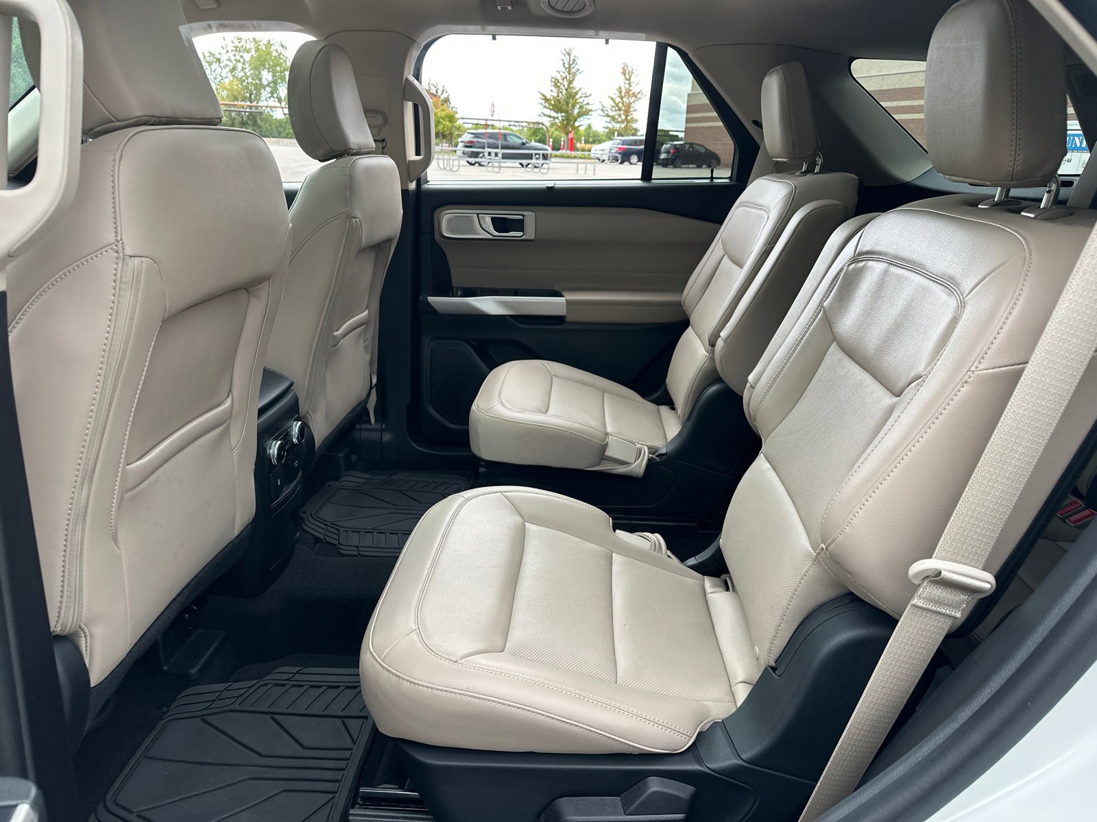 2023 Ford Explorer Limited - Photo 32