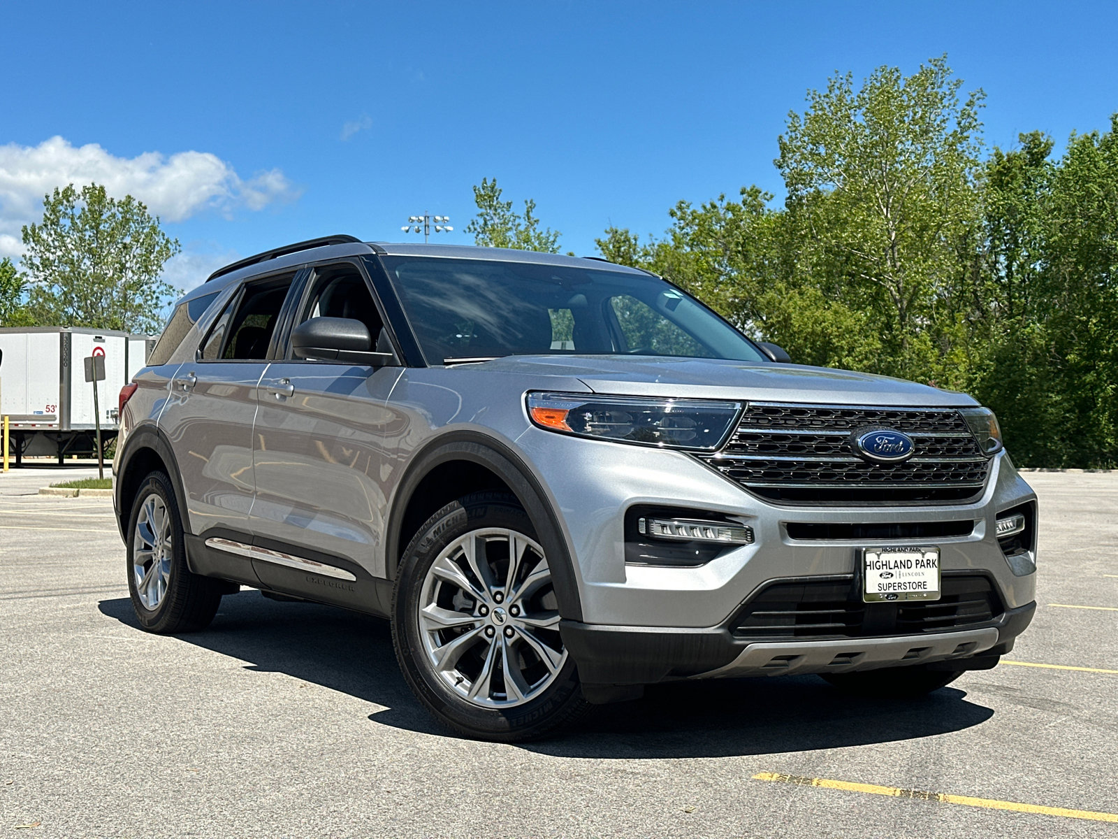 Used 2022 Ford Explorer XLT with VIN 1FMSK8DH3NGA37085 for sale in Highland Park, IL