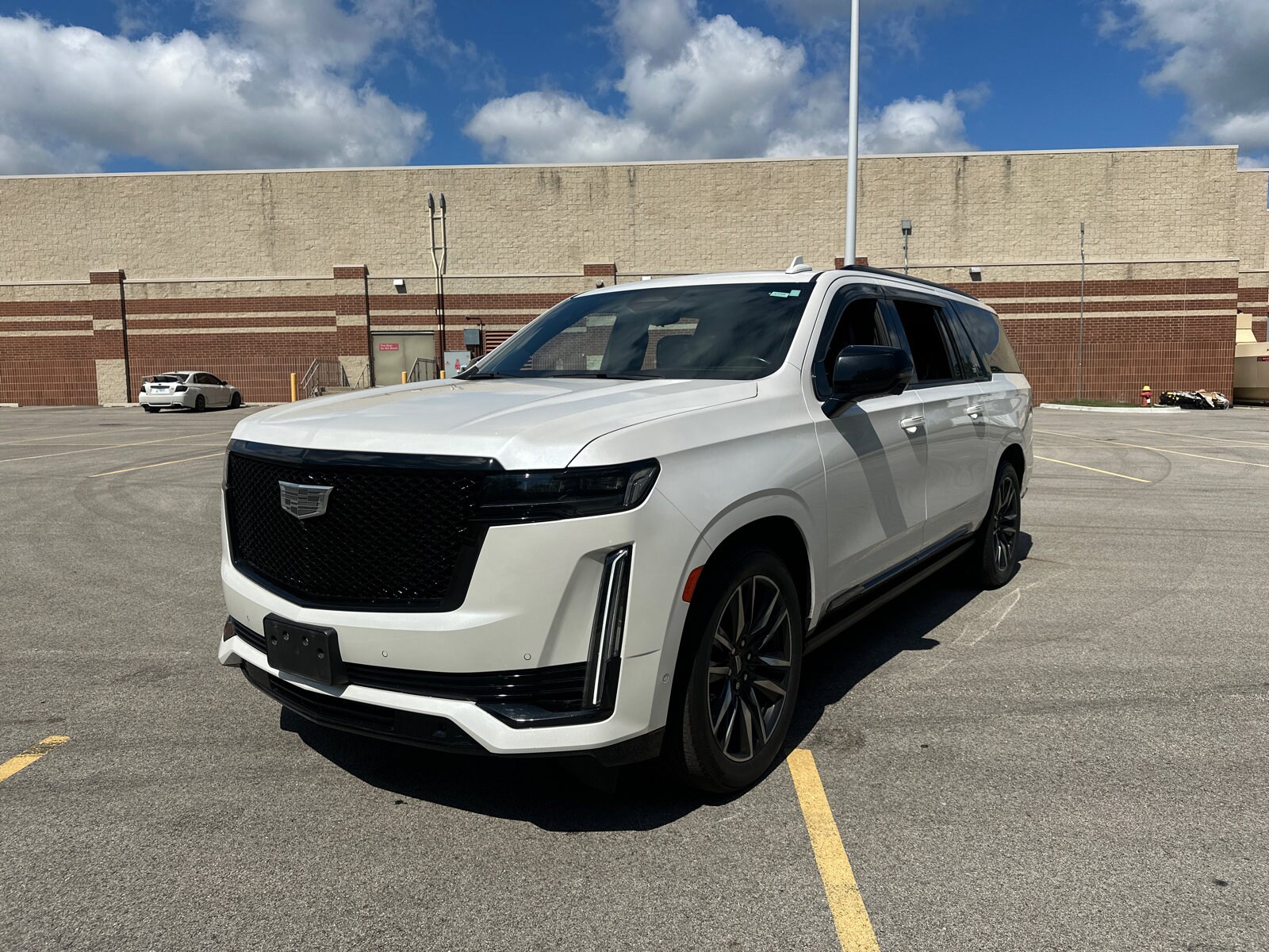 2021 Cadillac Escalade ESV Sport Platinum photo 4