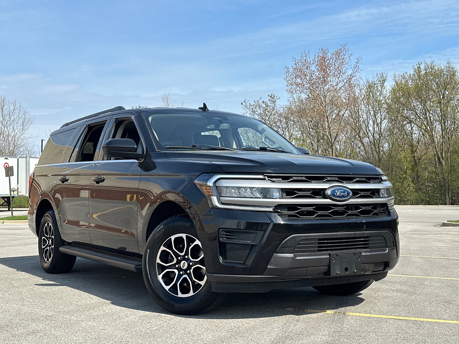 Used 2022 Ford Expedition XLT with VIN 1FMJK1HTXNEA04887 for sale in Highland Park, IL