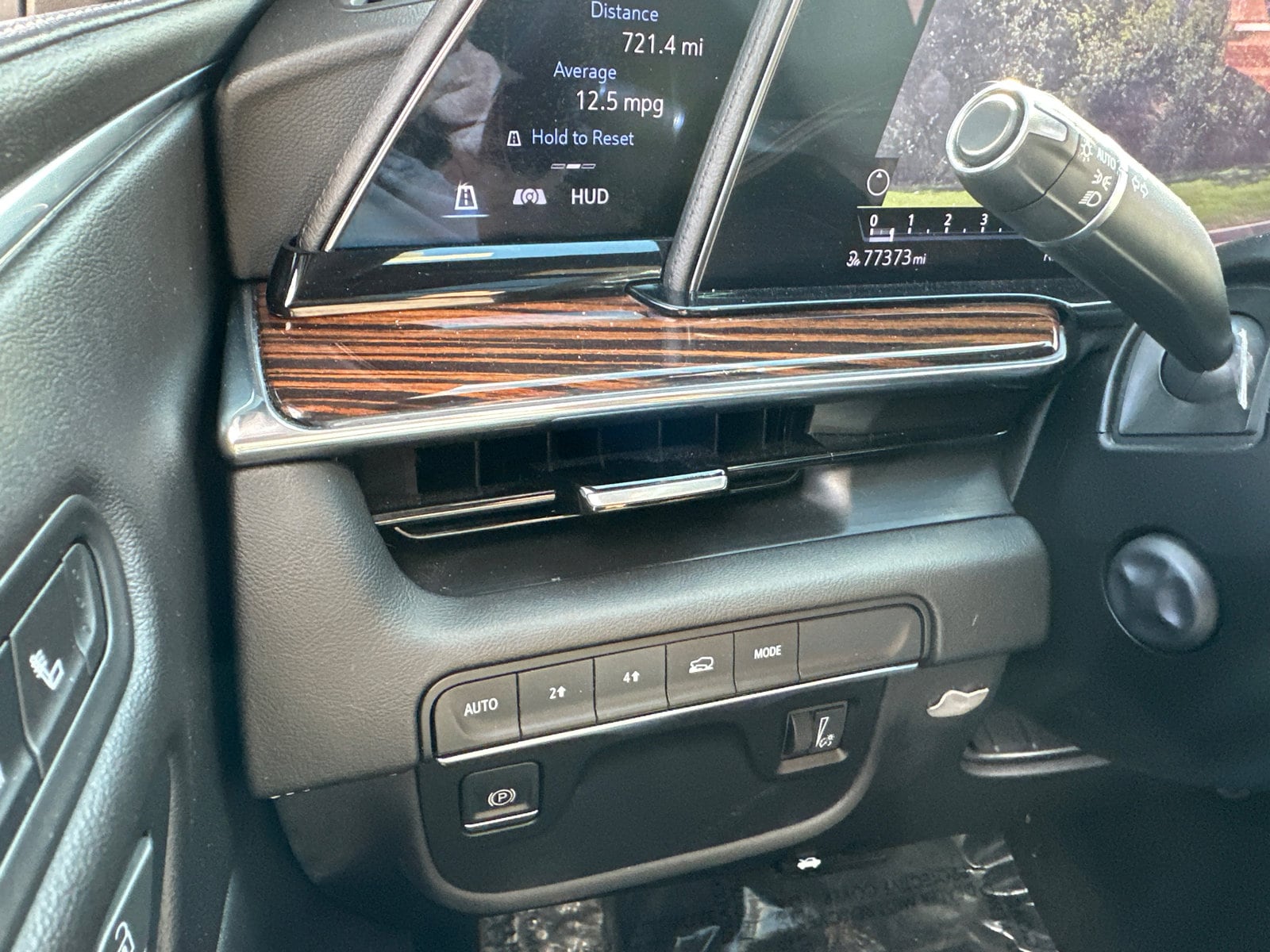 2023 Cadillac Escalade ESV Premium Luxury - Photo 25