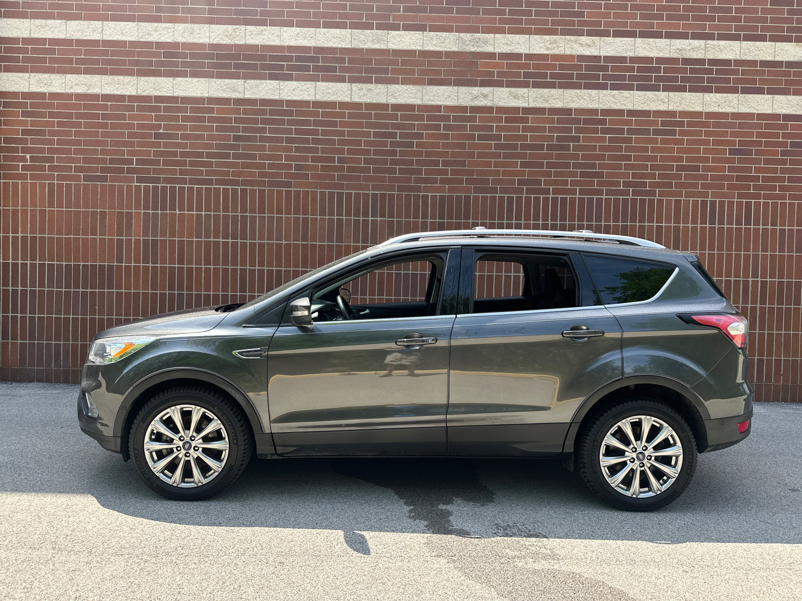 Used 2018 Ford Escape Titanium with VIN 1FMCU9J92JUA49922 for sale in Highland Park, IL