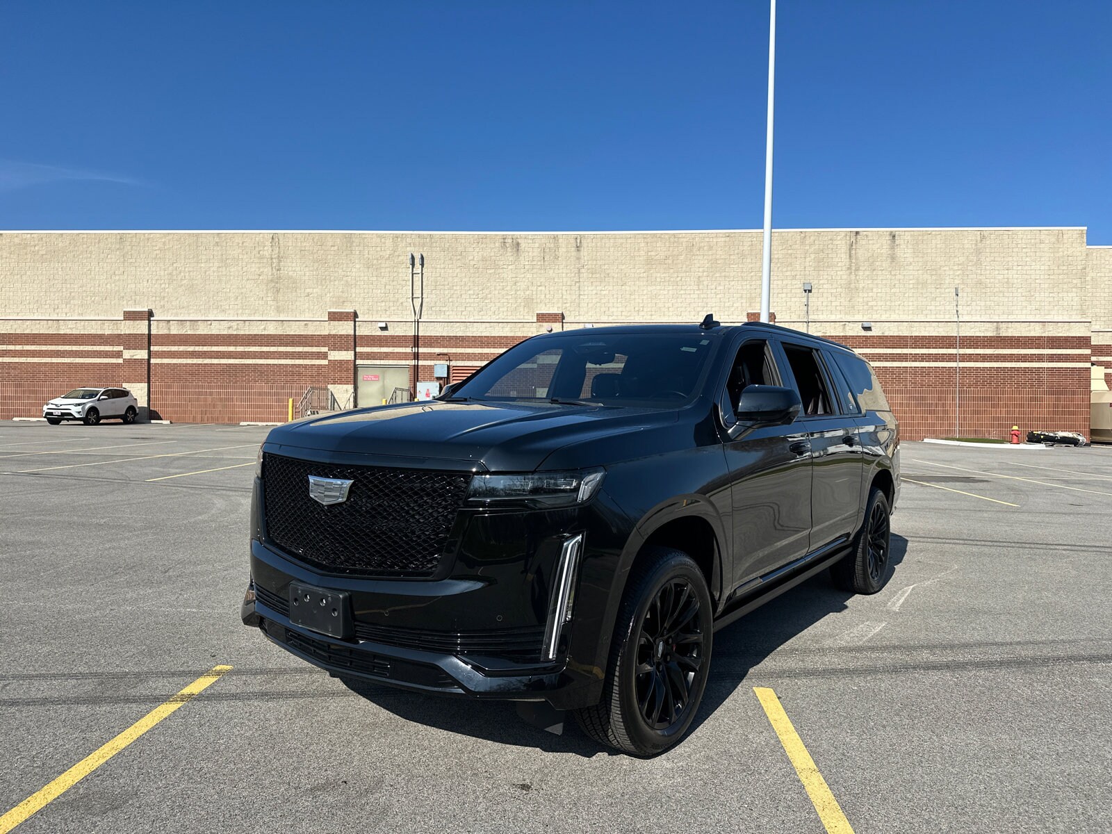 2024 Cadillac Escalade ESV Sport Platinum photo 4