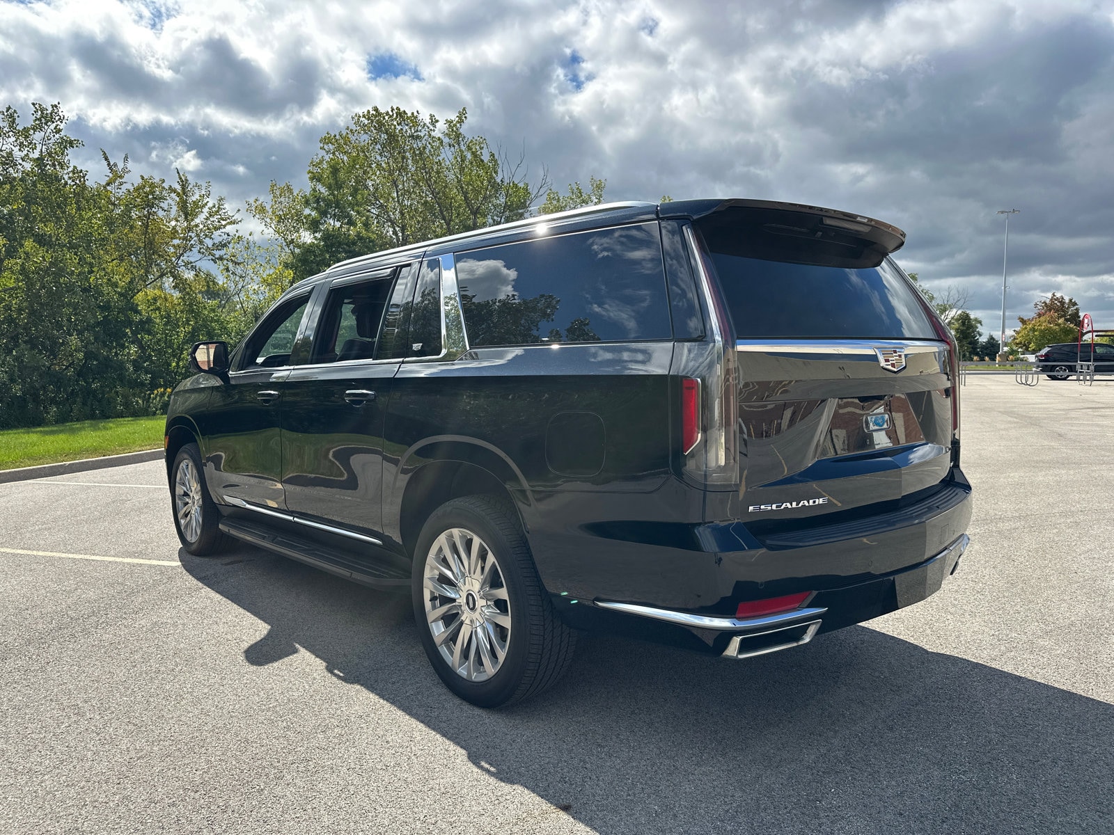 2023 Cadillac Escalade ESV Premium Luxury - Photo 6