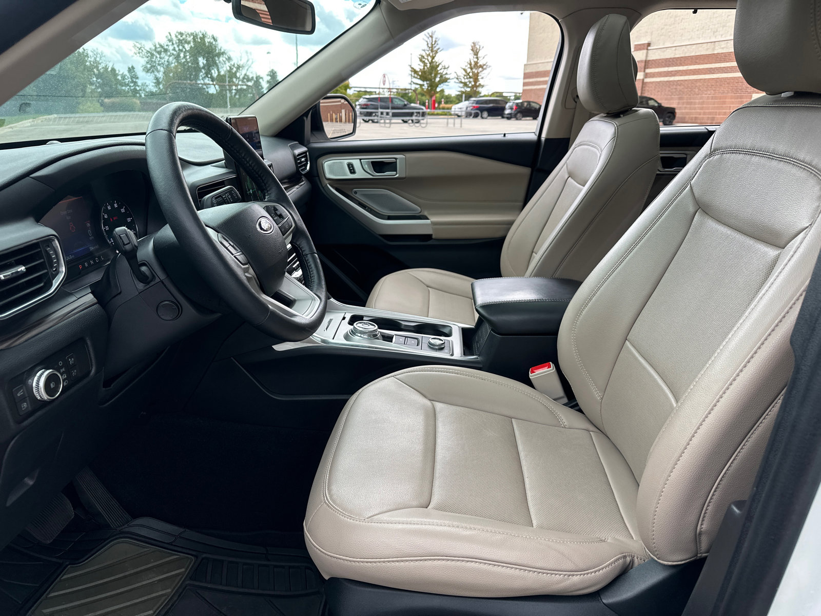 2023 Ford Explorer Limited - Photo 27