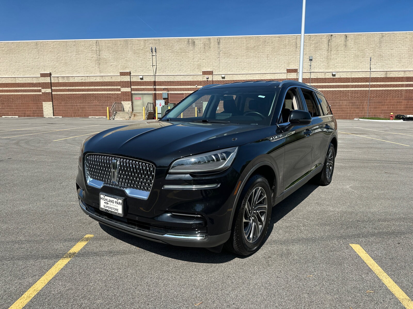 2023 Lincoln Aviator photo 4