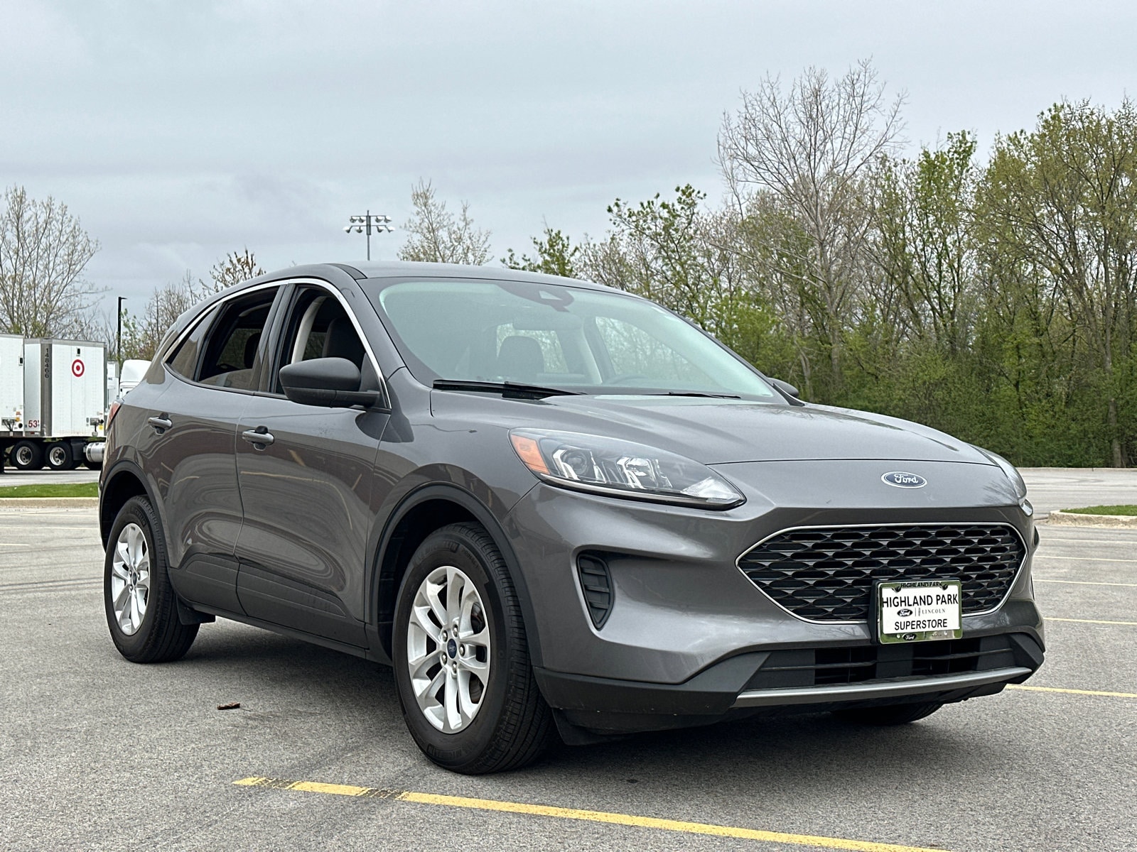 Used 2022 Ford Escape SE with VIN 1FMCU0G66NUB63792 for sale in Highland Park, IL