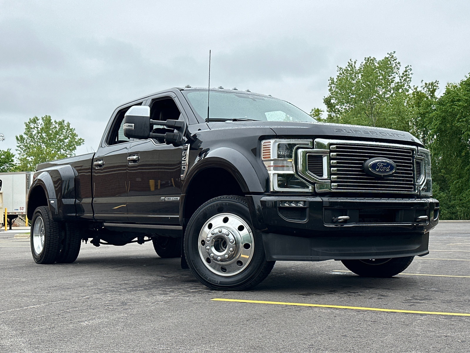 Used 2022 Ford F-450 Super Duty Platinum with VIN 1FT8W4DT7NED86536 for sale in Highland Park, IL