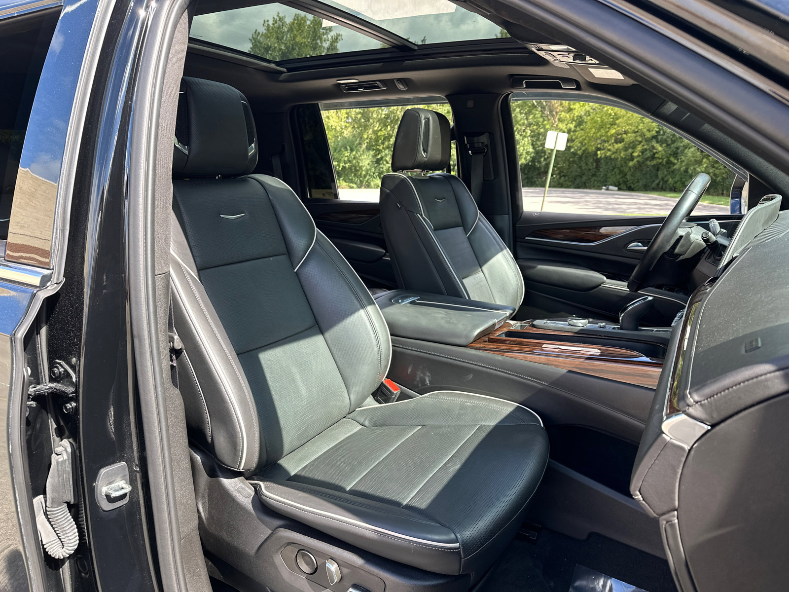 2023 Cadillac Escalade ESV Premium Luxury - Photo 35