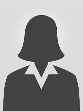 Staff member Lily from 9e47d2a26711