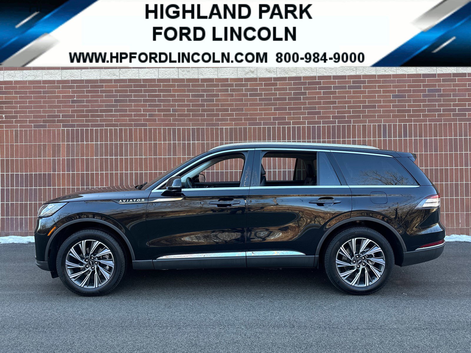 2025 Lincoln Aviator Premiere AWD's photo