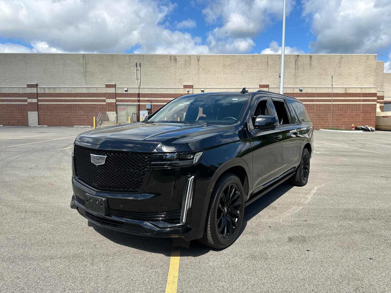2024 Cadillac Escalade ESV Sport Platinum photo 3